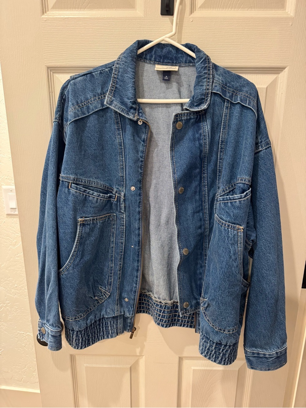 Universal Threads - Classic Blue Denim Jacket